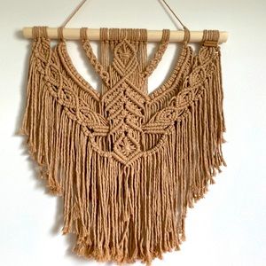 Macrame wall hanging